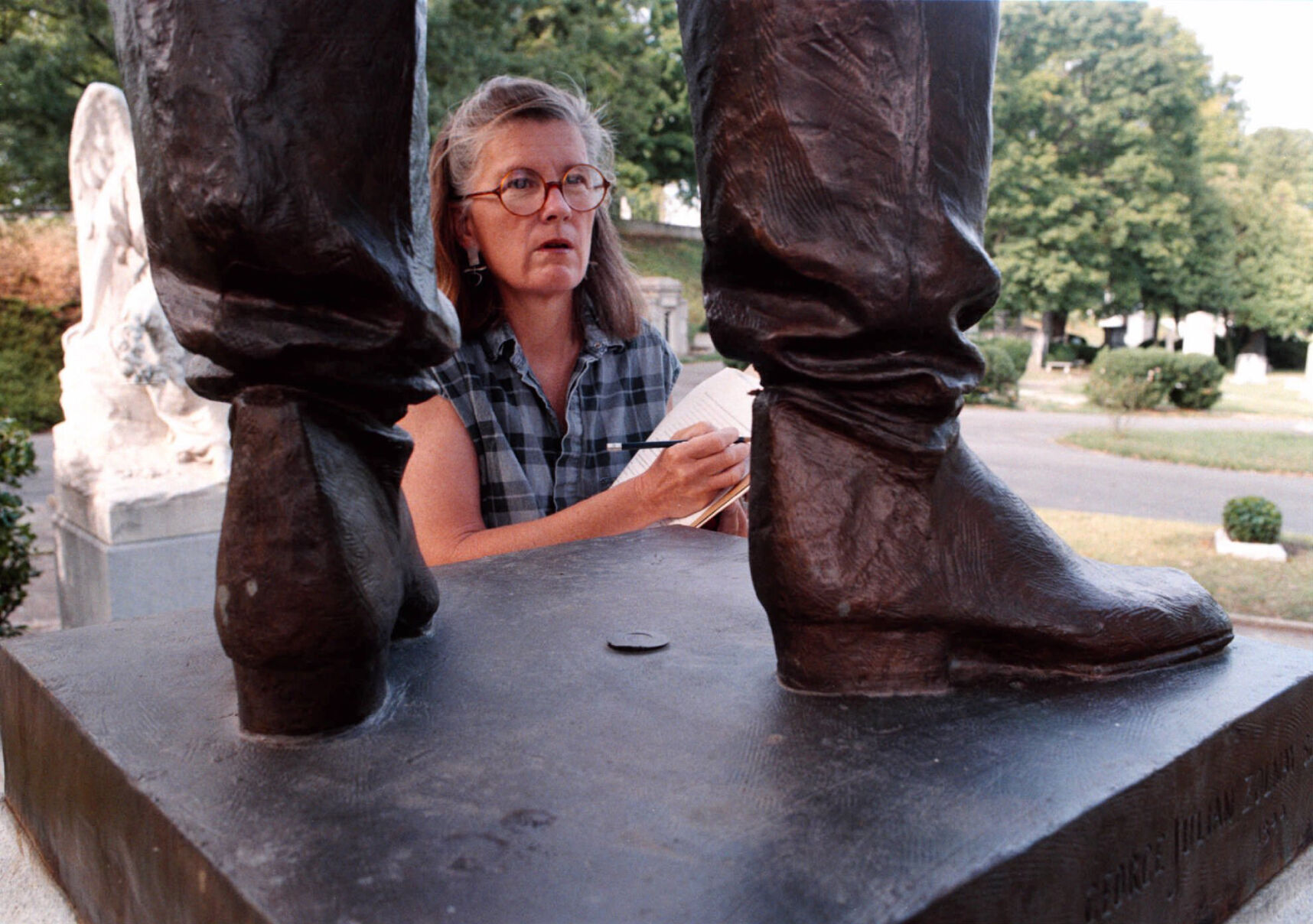 9_12_STATUES_B0325
